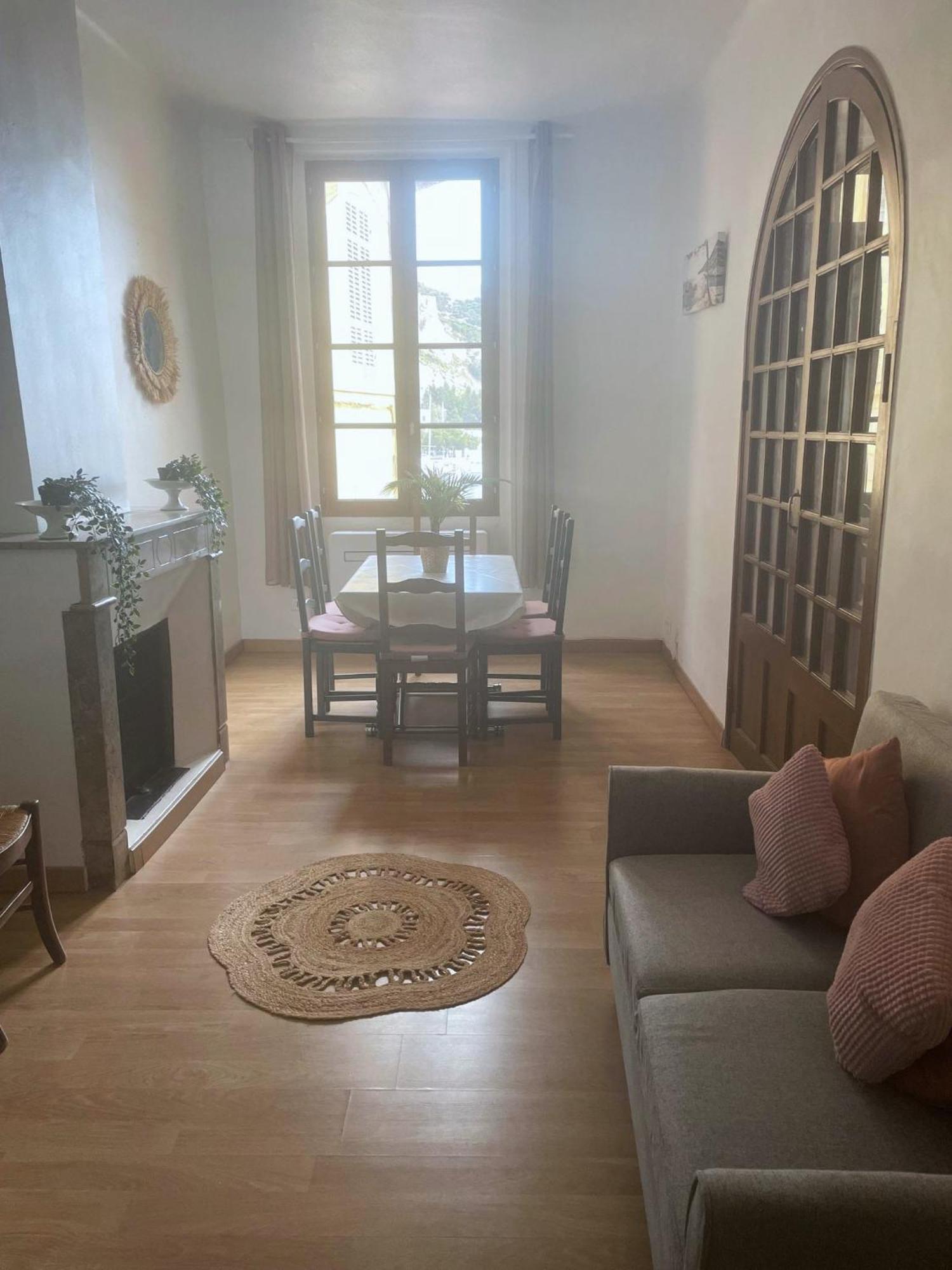 Loc - Meuble Apartment